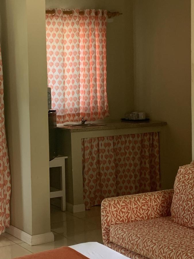 נגריל King Suite At Oceanview Resort In Jamaica - Enjoy 7 Miles Of White Sand Beach! מראה חיצוני תמונה